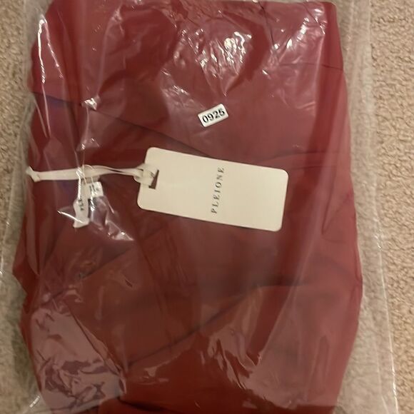 PLEIONE Plus Size V Neck Pocket Hem Long Sleeve Blouse Size 1X - Picture 9 of 9